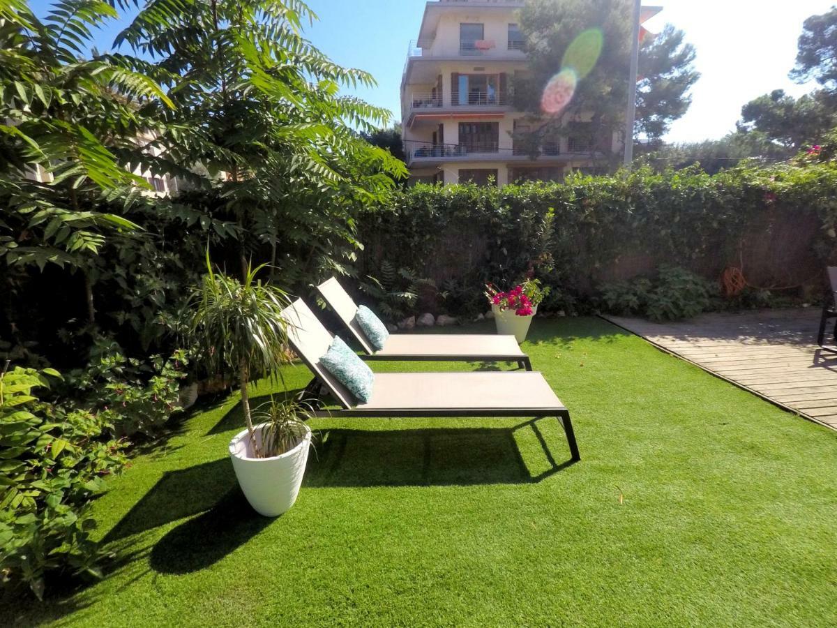 Beach House Castelldefels Buitenkant foto