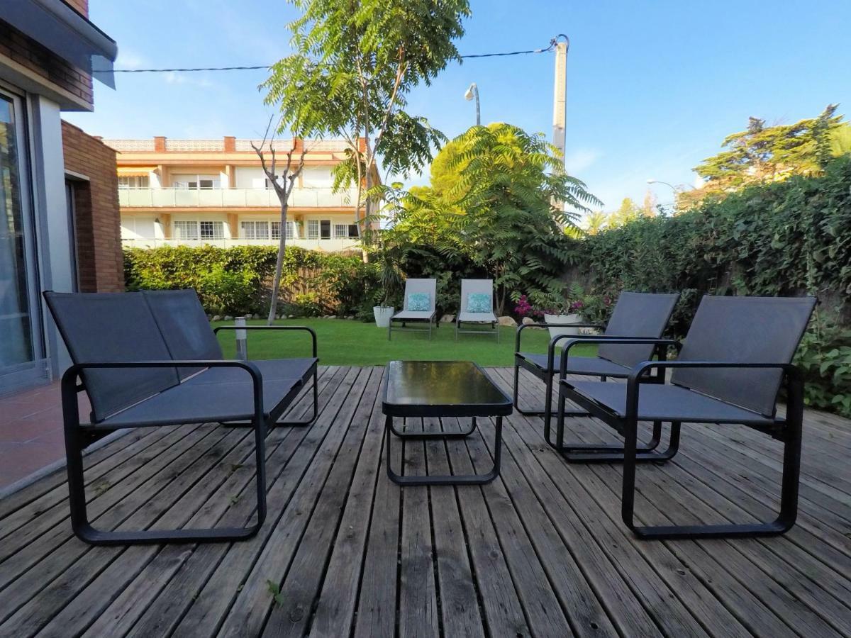 Beach House Castelldefels Buitenkant foto