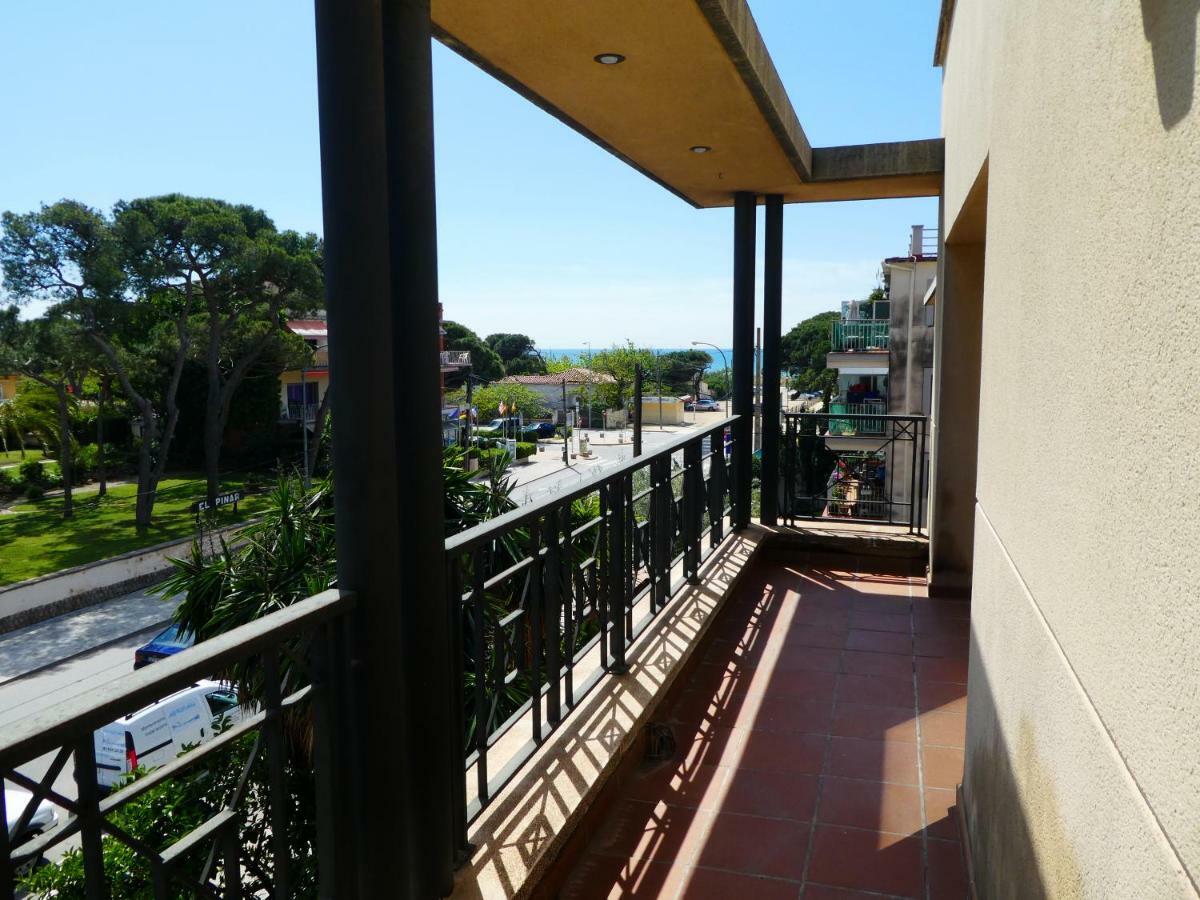 Beach House Castelldefels Buitenkant foto